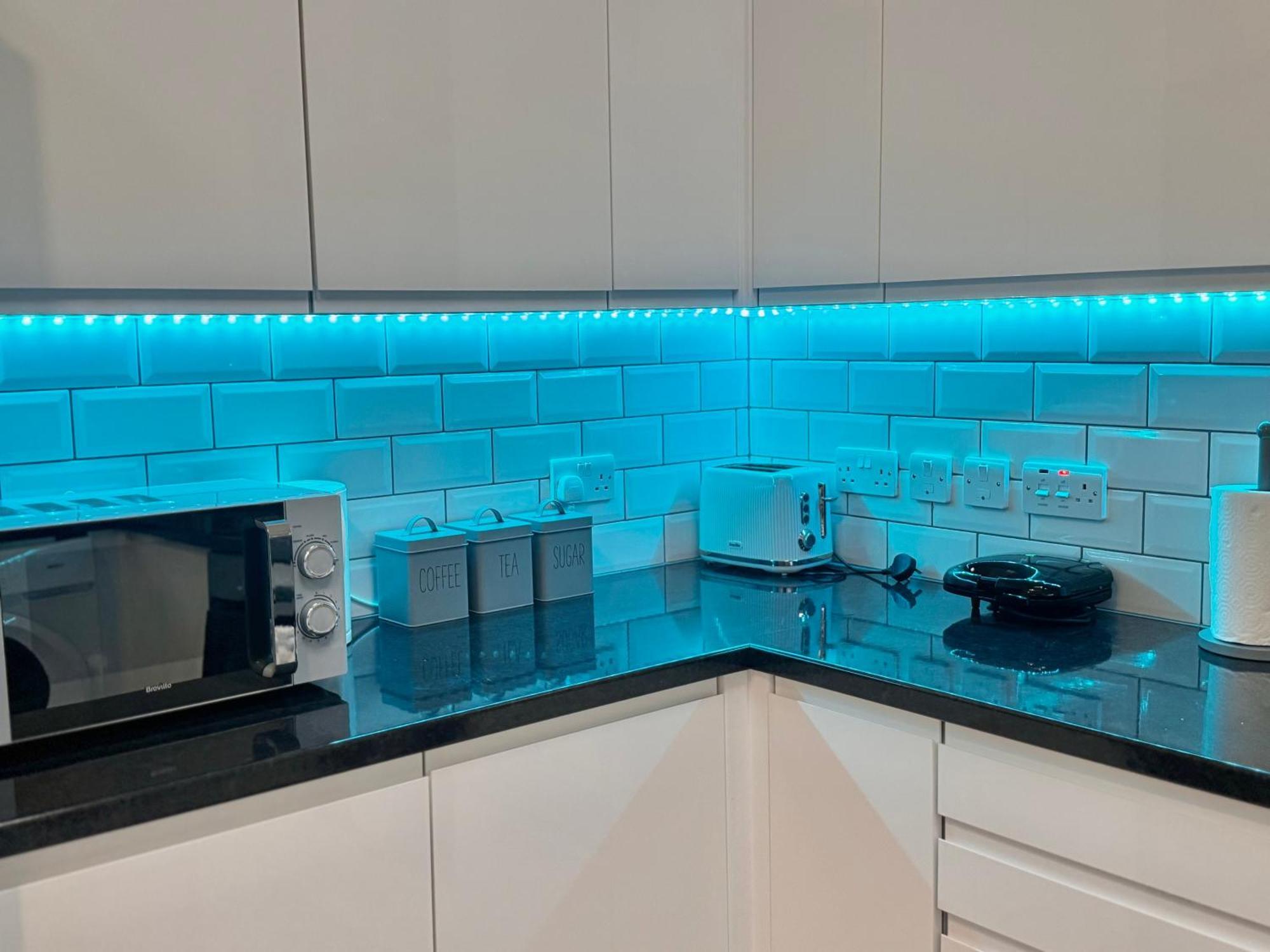 Modern 1-Bed Apt 30Min To Central London & Parking Exterior foto