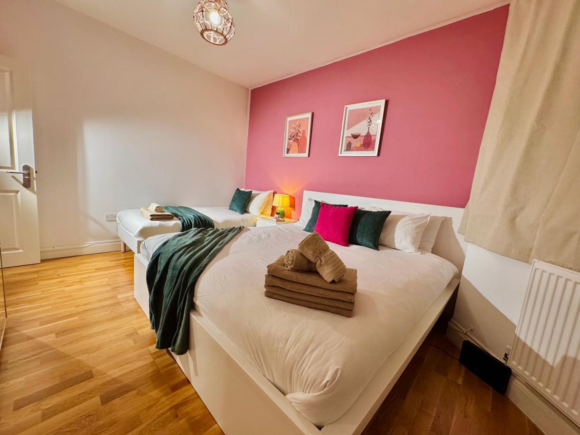 Modern 1-Bed Apt 30Min To Central London & Parking Exterior foto